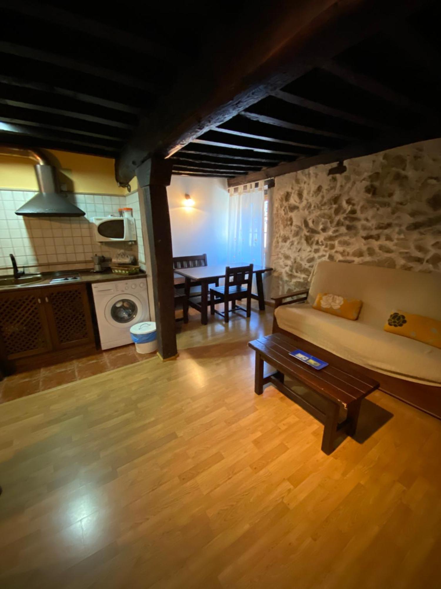 Apartamentos Rurales La Antigua Fonda Candelario Exteriör bild