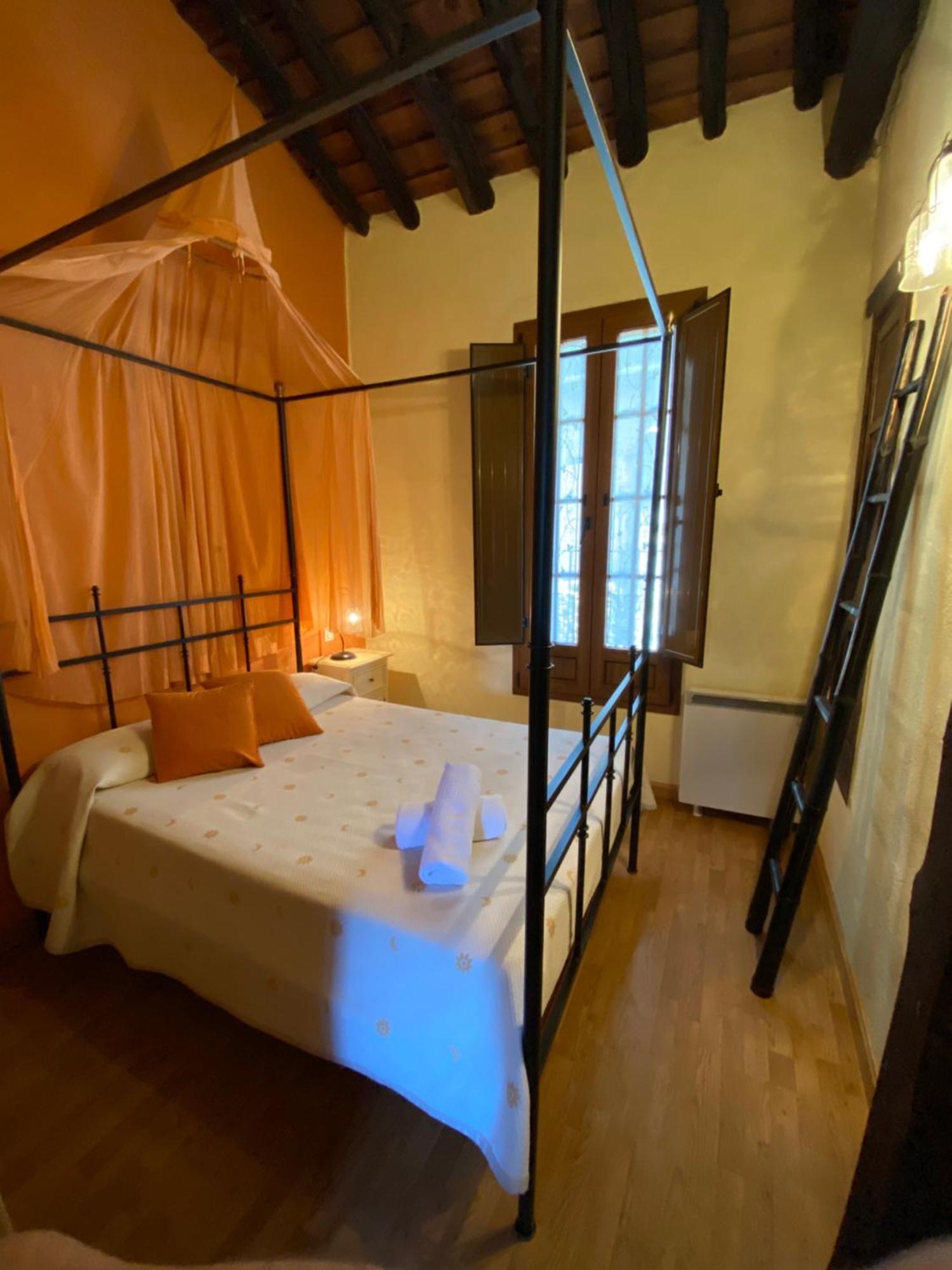 Apartamentos Rurales La Antigua Fonda Candelario Exteriör bild