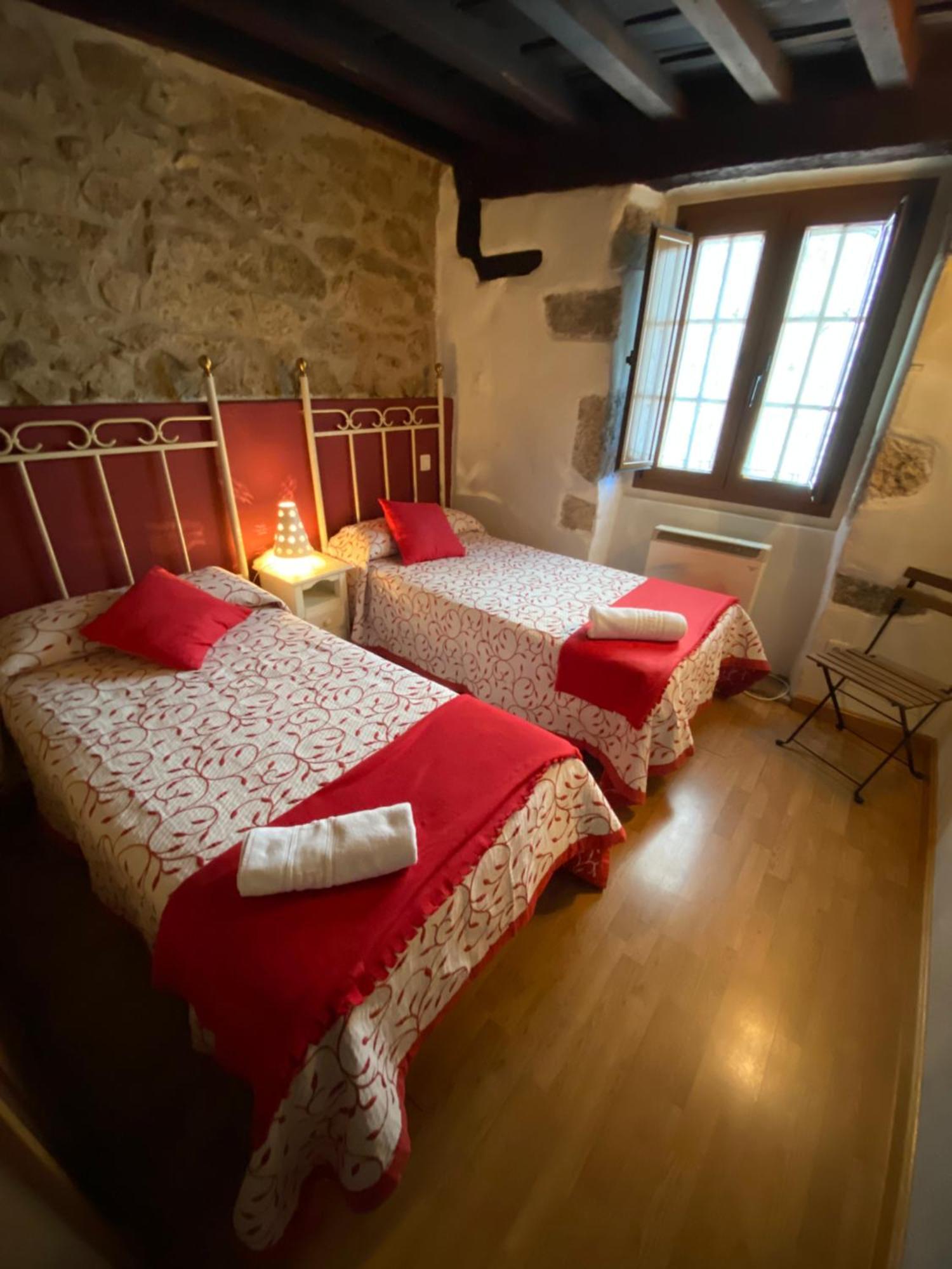 Apartamentos Rurales La Antigua Fonda Candelario Exteriör bild
